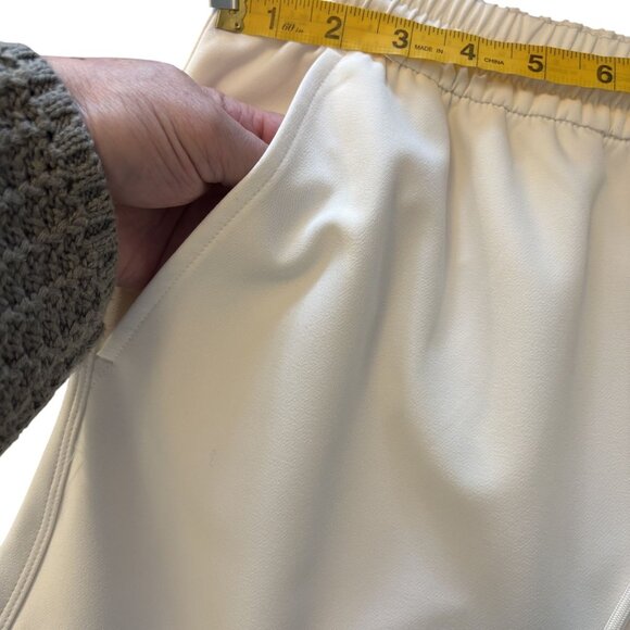 Athleta Promenade Cargo Pant size Medium Magnolia White, Elastic Waist & Pockets - Picture 9 of 14